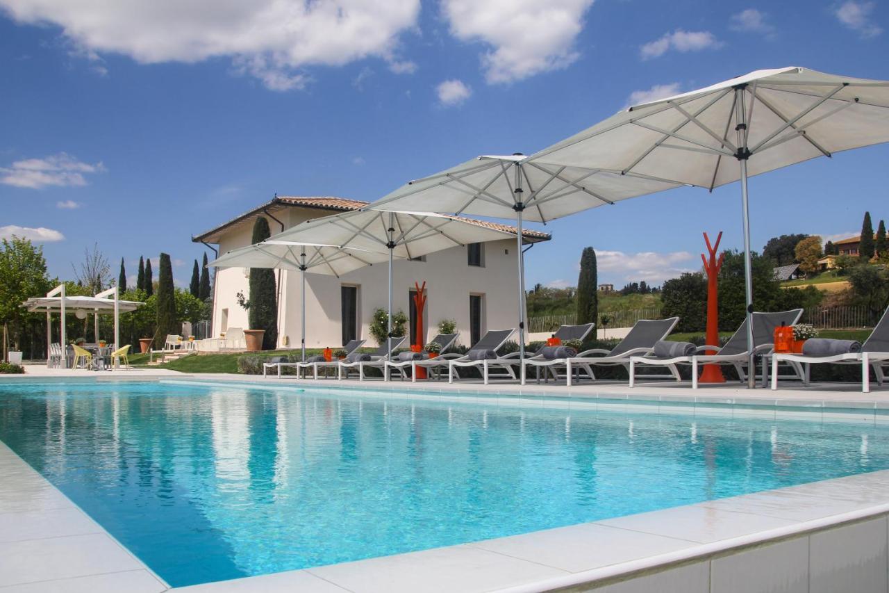 Fontelunga Hotel & Villas Pozzo  Buitenkant foto