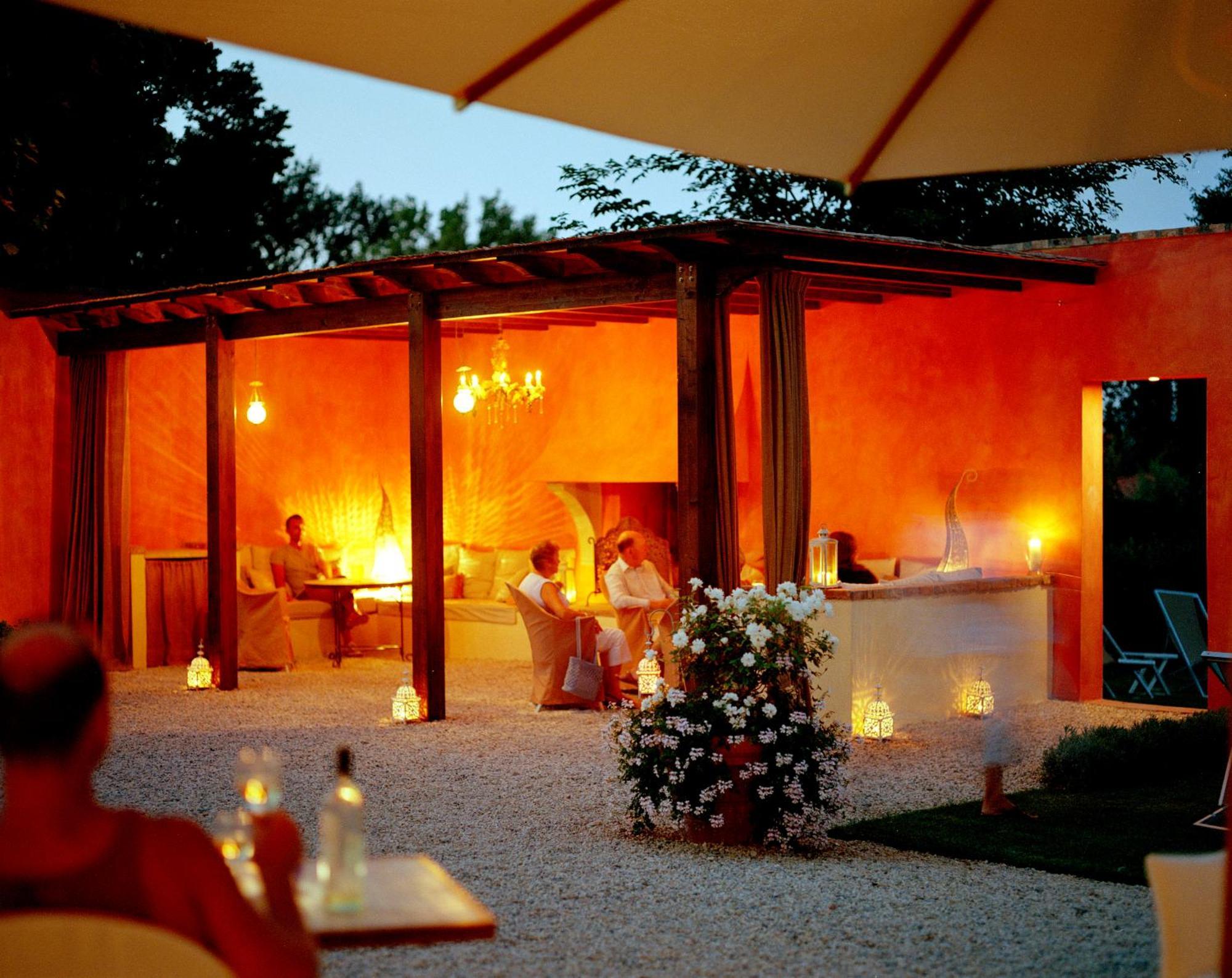 Fontelunga Hotel & Villas Pozzo  Buitenkant foto