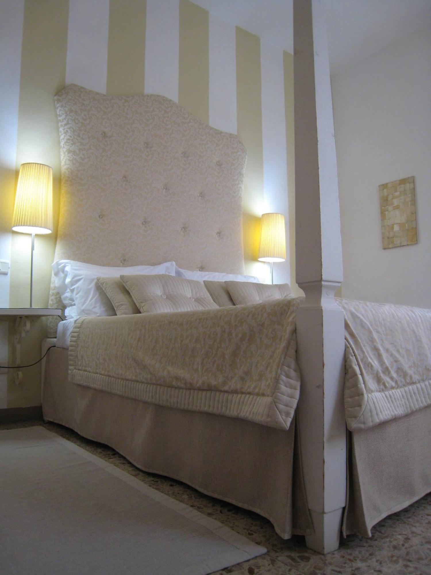Fontelunga Hotel & Villas Pozzo  Buitenkant foto