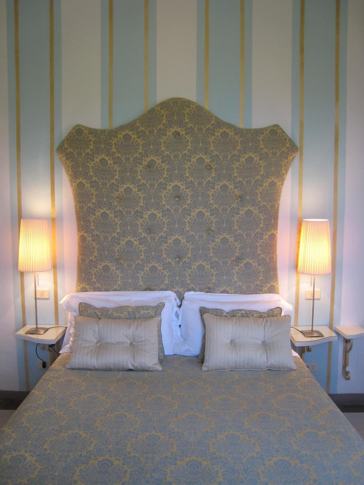 Fontelunga Hotel & Villas Pozzo  Buitenkant foto